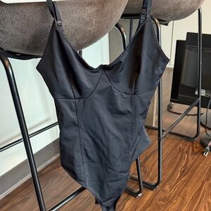 Zara Elegant Black Garment